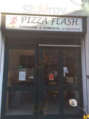 Pizza Flash, Maglie