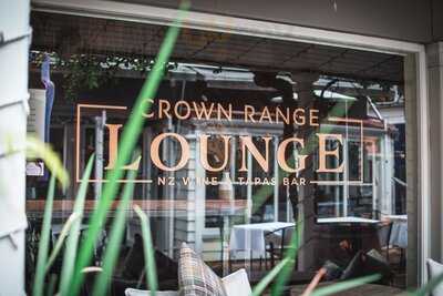 Crown Range Lounge