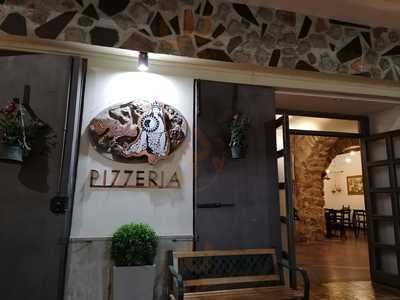 Pizzeria La Regina Scalza