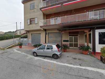 Mykonos pub, Albanella