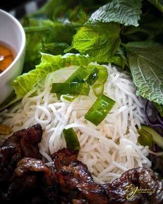 Linh Anh Vietnamese Cuisine