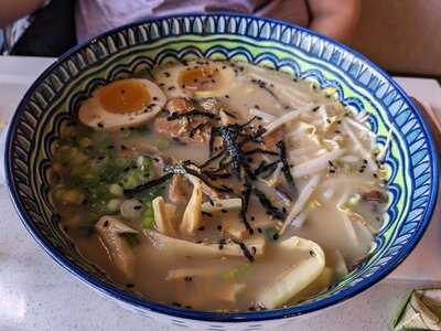 Kimonos Ramen & Poke Restaurant