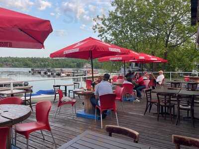 L'epave Bistro Marina