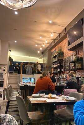 Craft Kitchen & Beer Bar