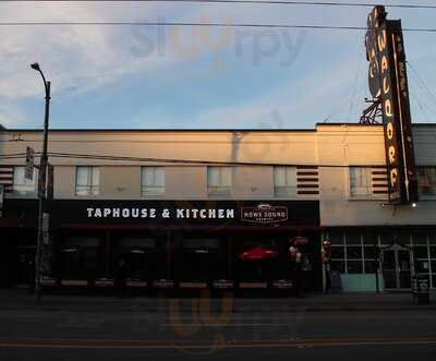 Howe Sound Taphouse & Kitchen - East Van