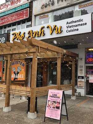 Pho Anh Vu Yonge-finch